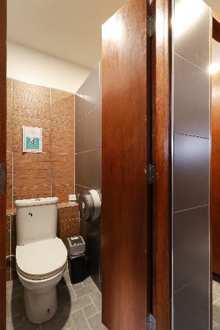 Hostal Oyo 531 Le Light House & Hostel