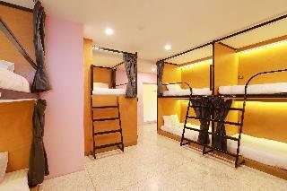 Hostal Oyo 531 Le Light House & Hostel
