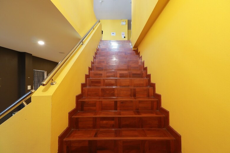 Hostal Oyo 531 Le Light House & Hostel