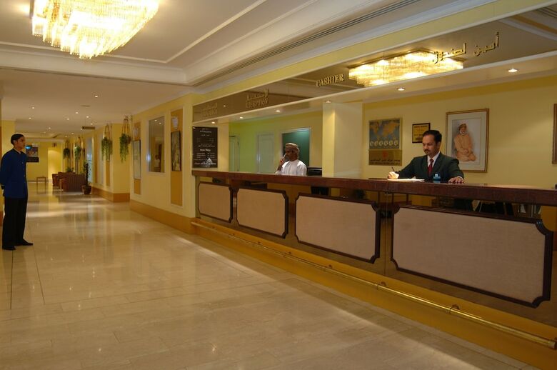 Al Falaj Hotel
