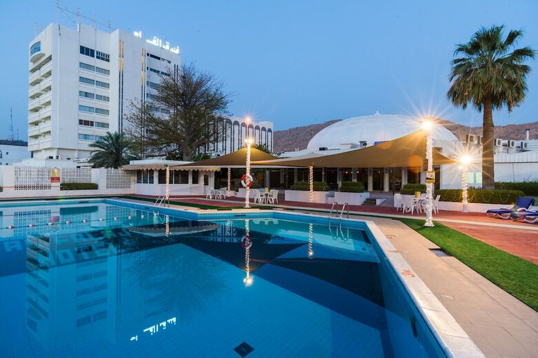 Al Falaj Hotel