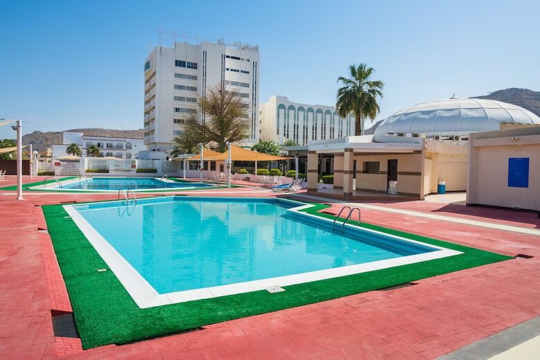 Al Falaj Hotel