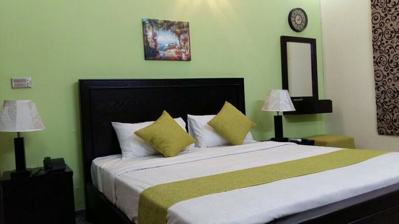 Hotel Serene Residence