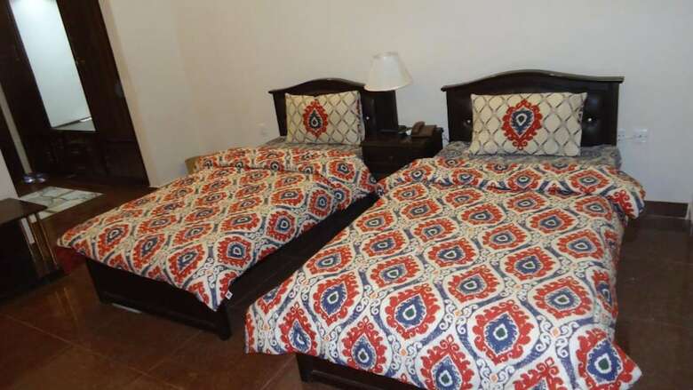 Midway Hotel & Resturant (Ryk)
