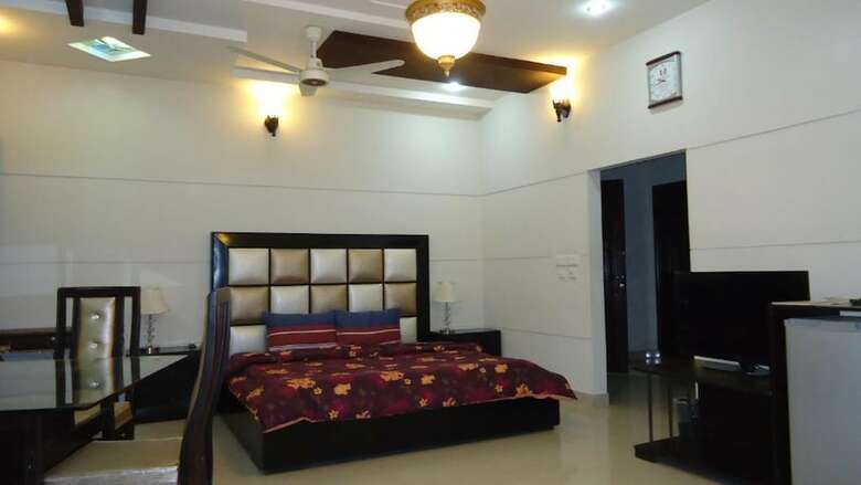 Midway Hotel & Resturant (Ryk)