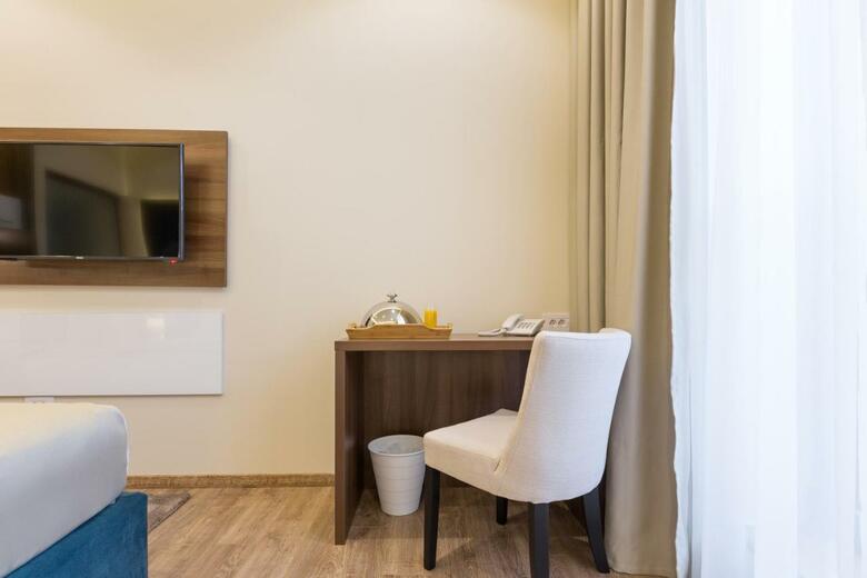 Marquise Hotel