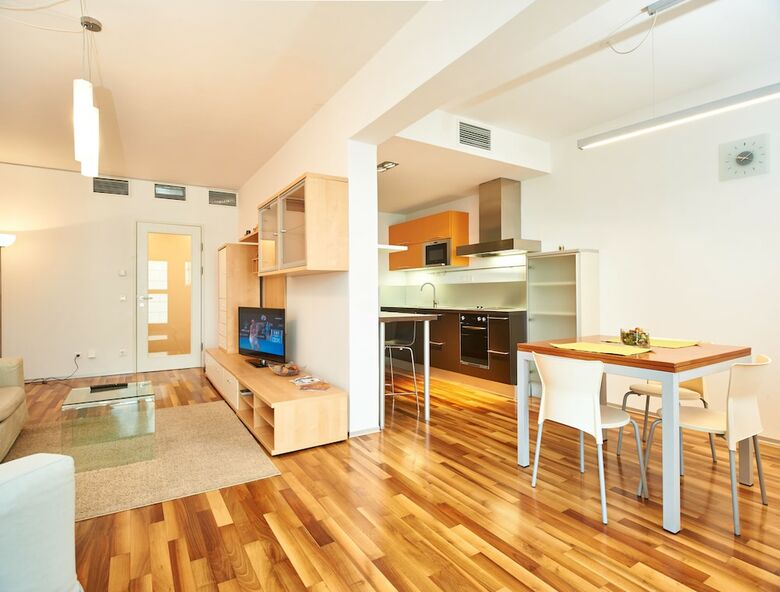 City Plaza Apartments By Irundo