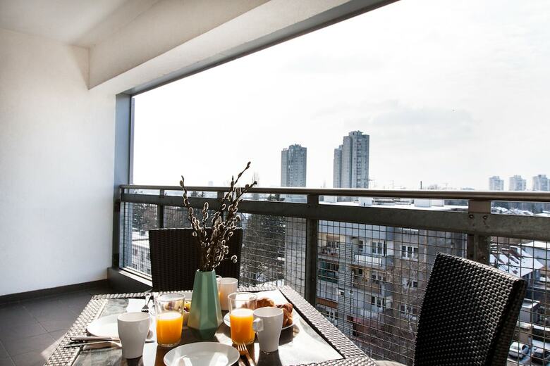 City Plaza Apartments By Irundo