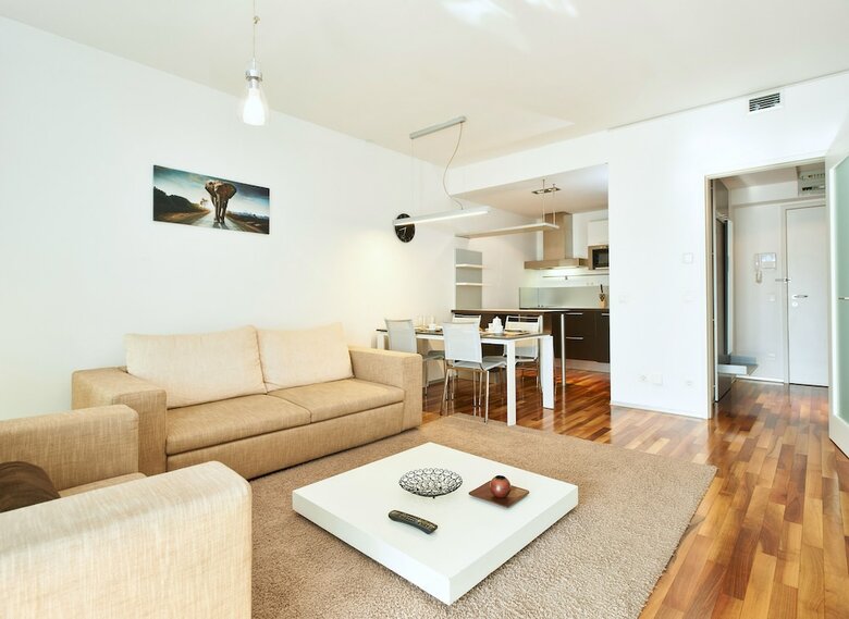 City Plaza Apartments By Irundo