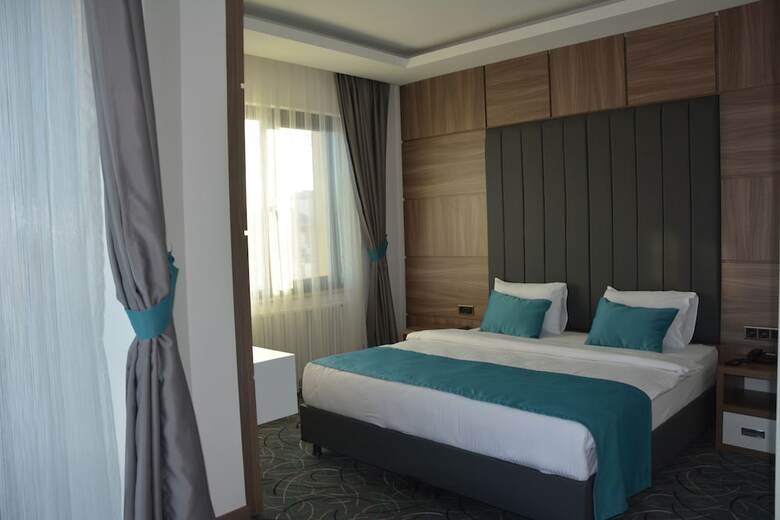 Winter City Hotel