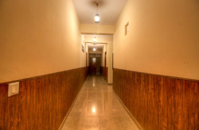 Hotel Atithi Suites