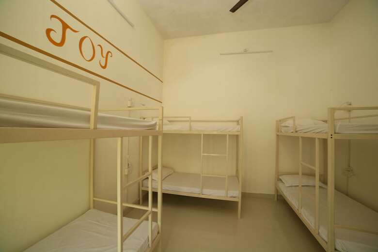 Bed & Breakfast Roadhouse Hostel Varanasi