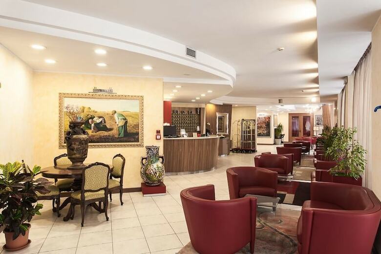 Hotel Aris