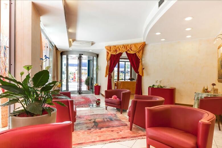 Hotel Aris