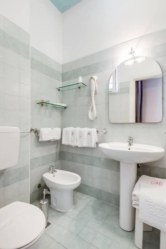 Hotel Aris