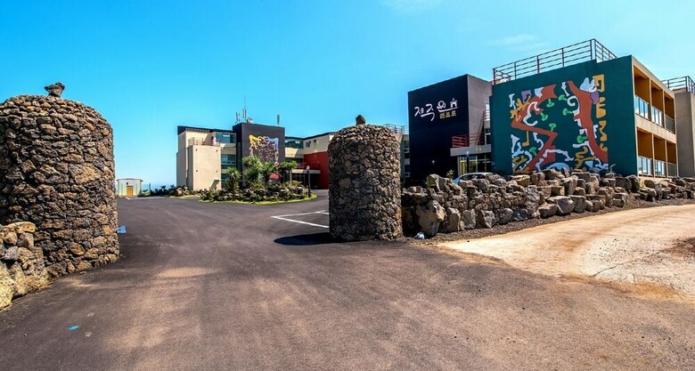 Hotel Tamra Resort