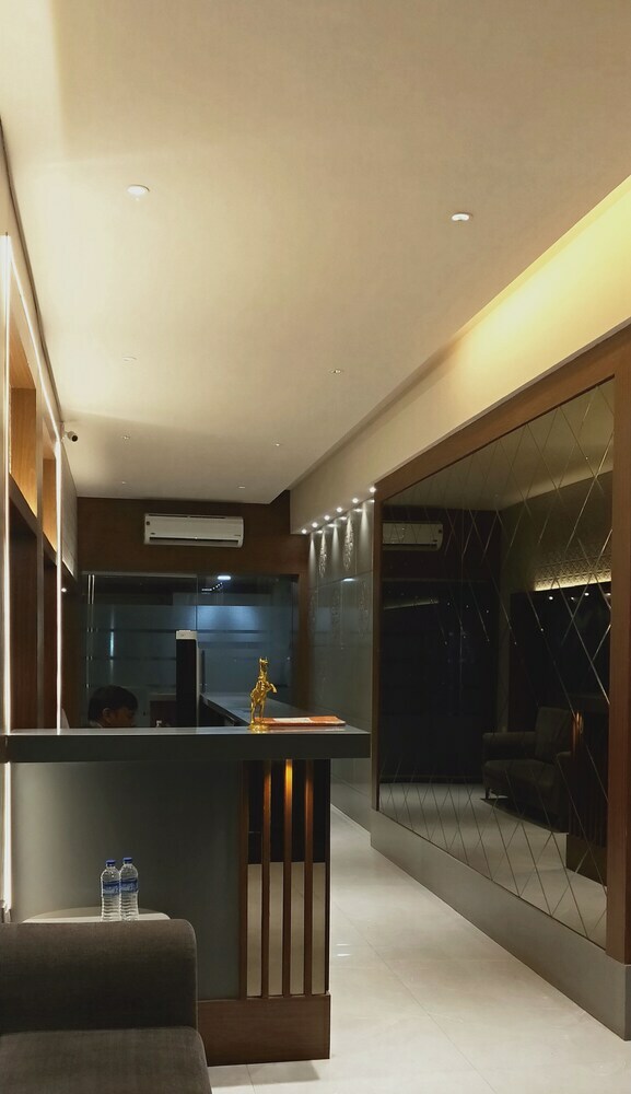 Hotel Heritage Dakshin