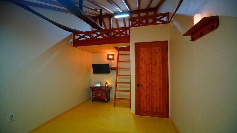 Hotel Jeonju Village Skylove