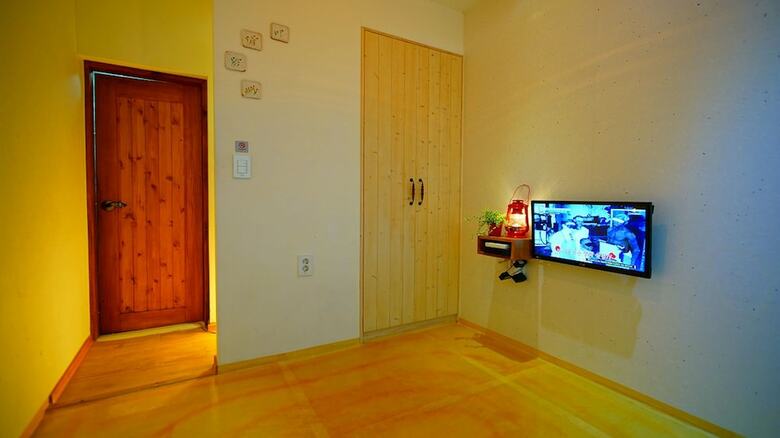 Hotel Jeonju Village Skylove