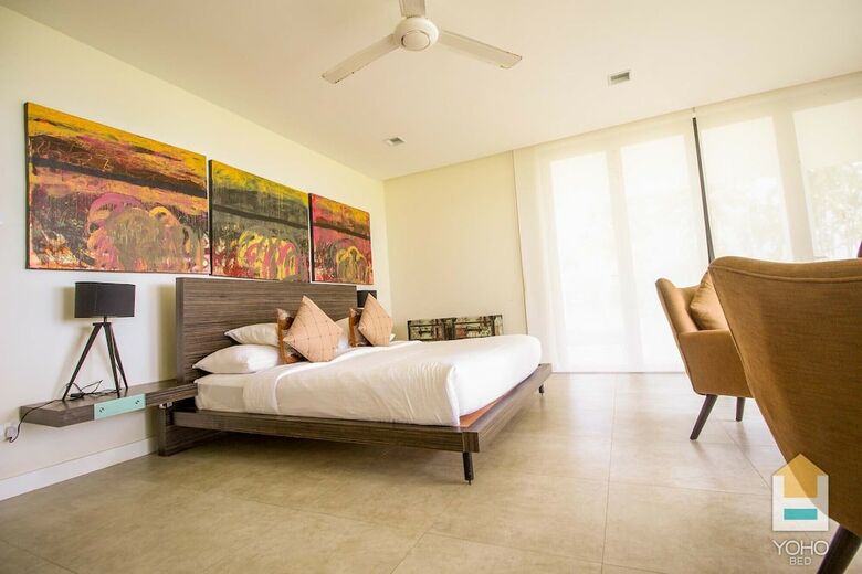 Green Turtle Villa By Yoho