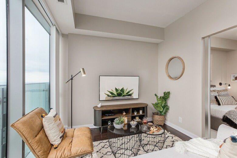 Quickstay - Upscale Condo (lake View)