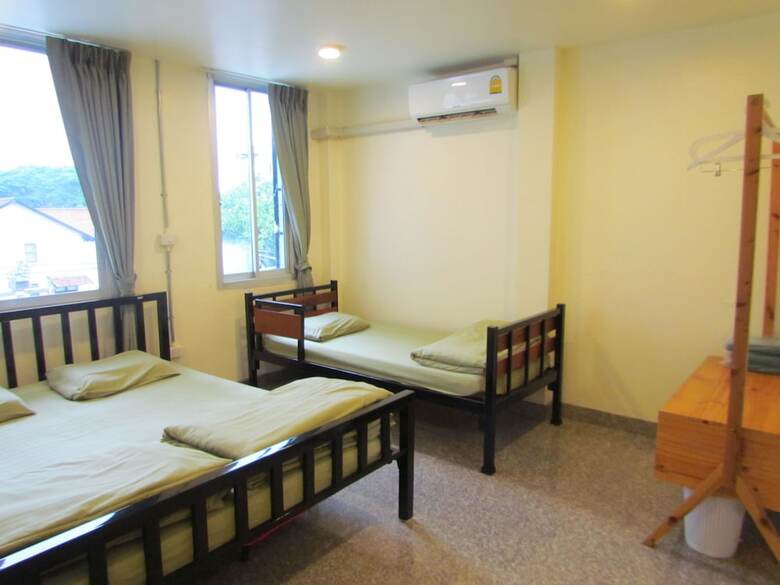 Hostal Oyo 928 Leaf Hostel