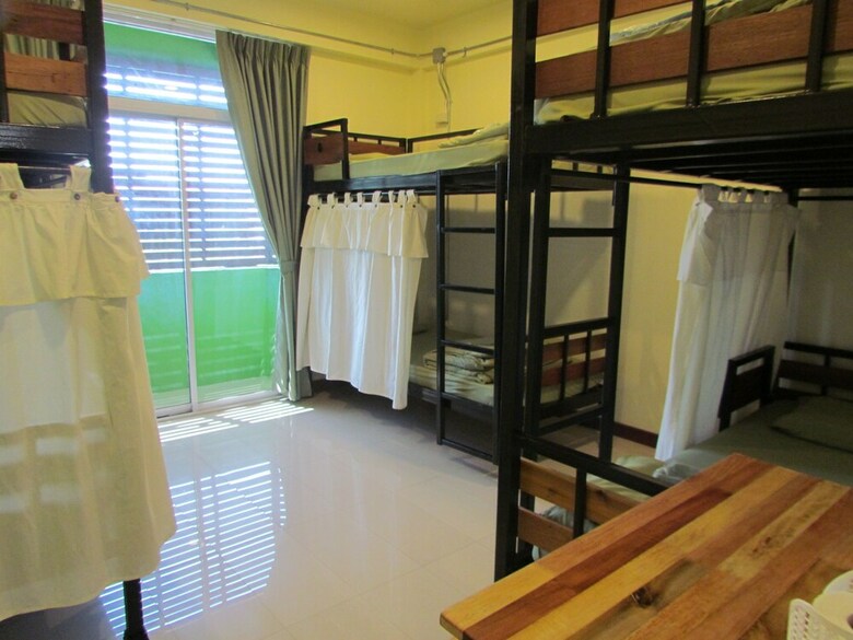 Hostal Oyo 928 Leaf Hostel
