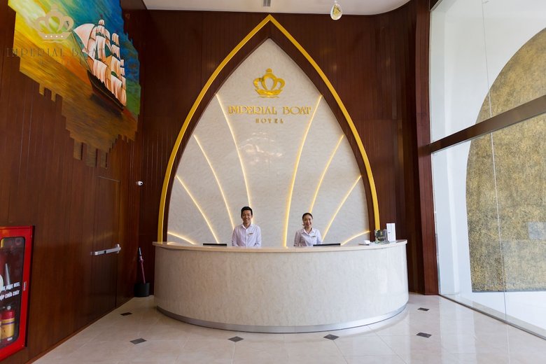 Imperial Boat Hotel