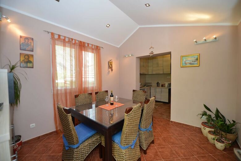 J&p Apartments Orahovac