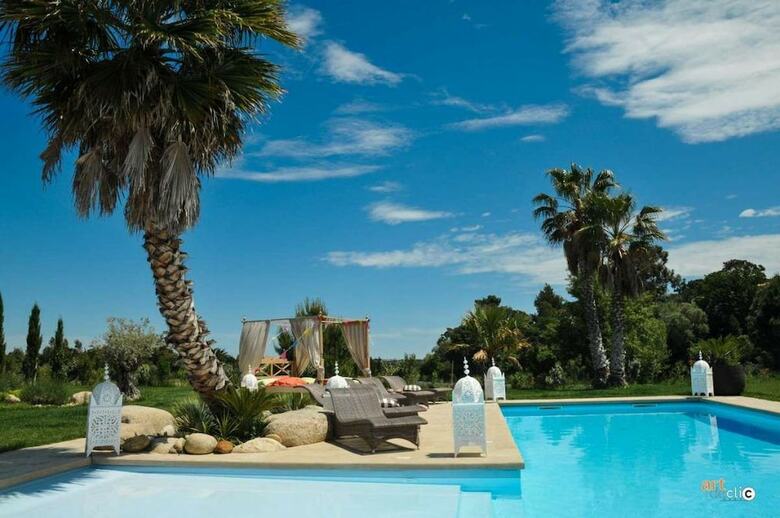 Hotel Escapades Lointaines Chambres D'h�tes B&B