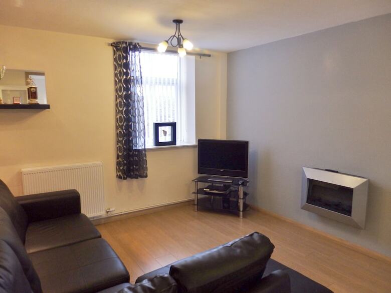 40 Salisbury Court Apartment