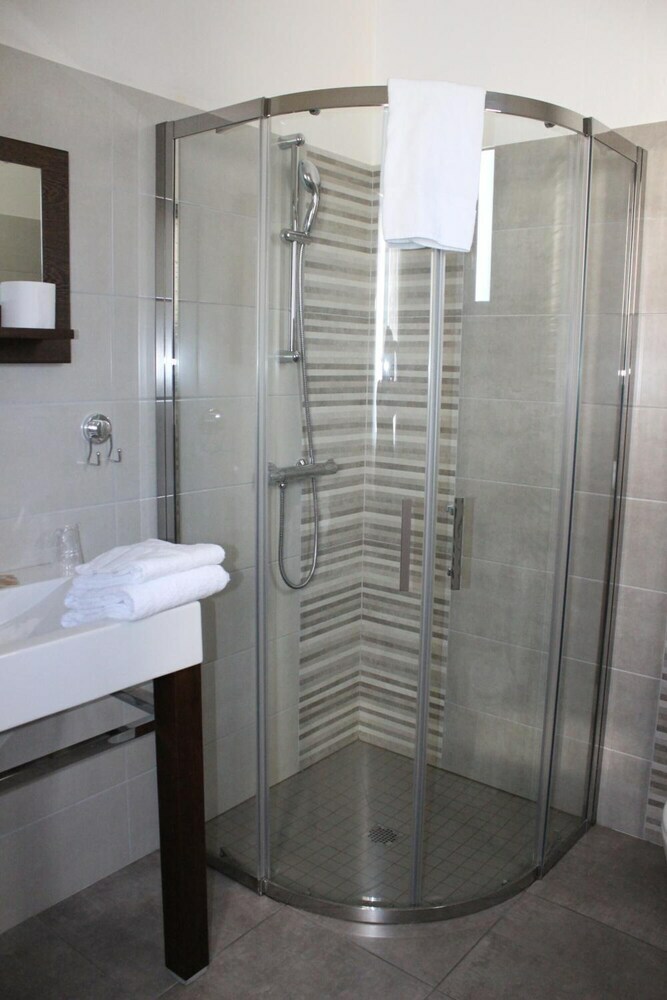 Hotel Le H�ron Cendr�
