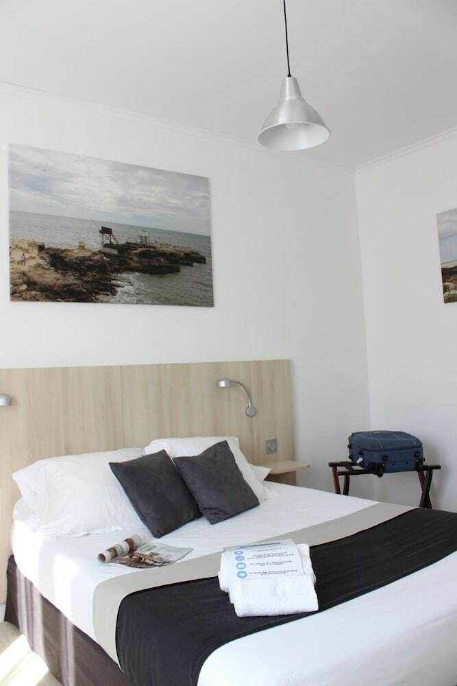 Hotel Le H�ron Cendr�