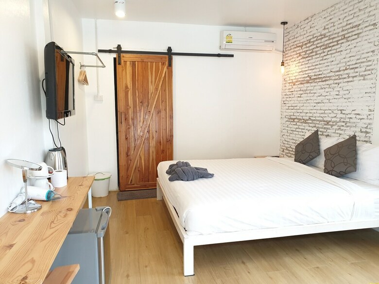Hotel Baan Rin Ruk