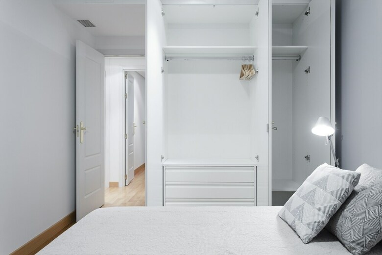 Ayala Apartment By Flatsweethome