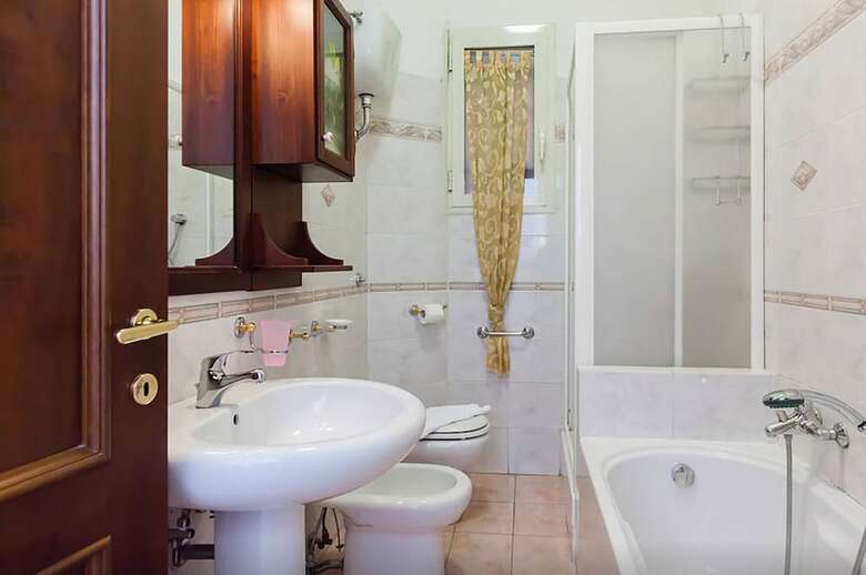 Caterina Embassy Apartment