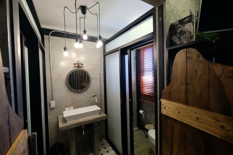 Hotel Kondee Cino Caf� And Glamping