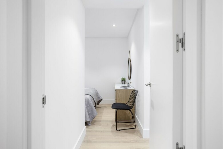 Velazquez Apartments By Flatsweethome