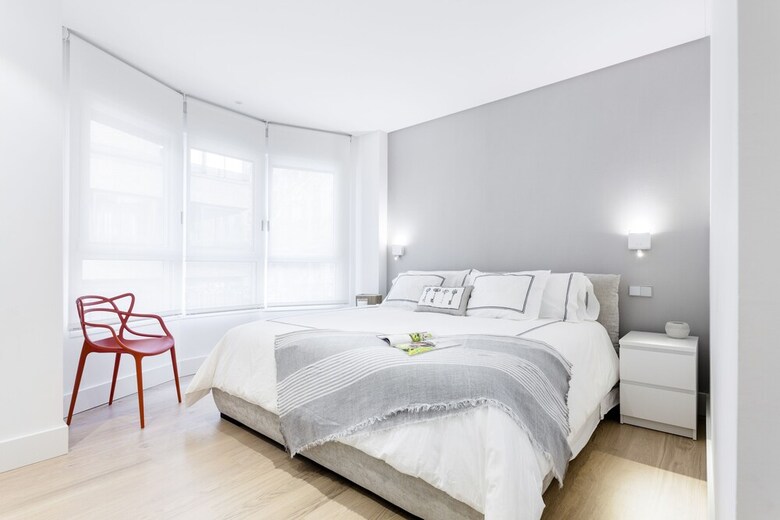 Velazquez Apartments By Flatsweethome