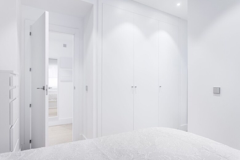 Velazquez Apartments By Flatsweethome