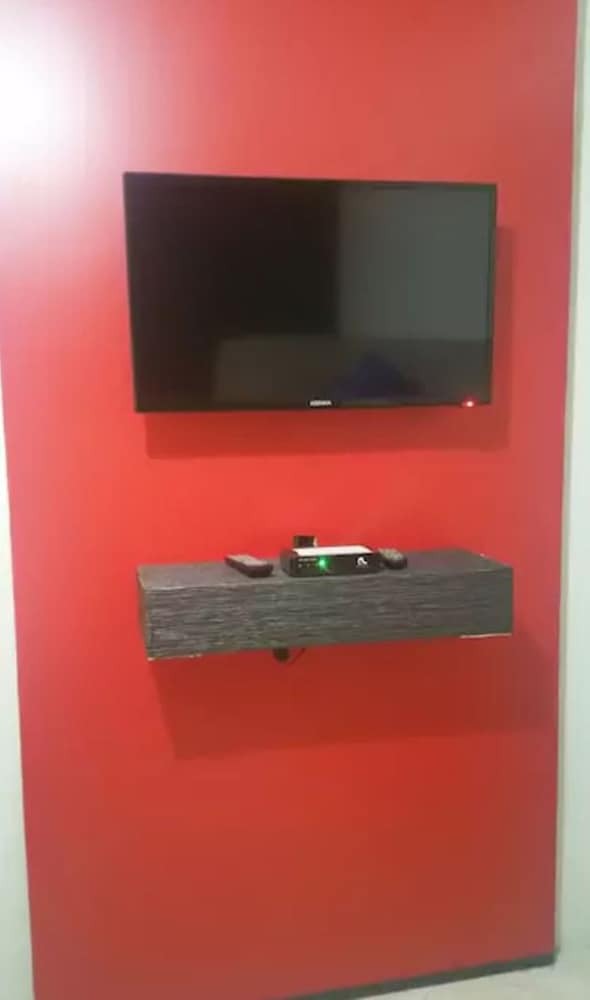 Luxury Suites E