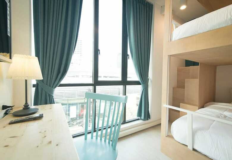 Hostal Suk18 Hostel - Adults Only
