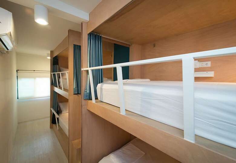 Hostal Suk18 Hostel - Adults Only