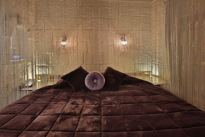 Bed & Breakfast Romance Cave Suites