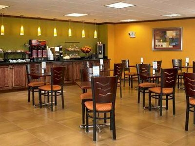 Hotel Quality Inn & Suites New York Avenue