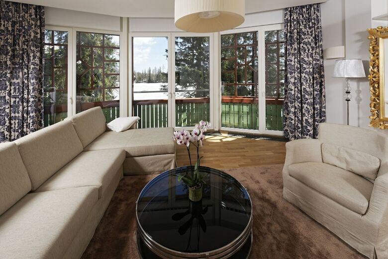 Villa Apartments In Vila Mar�na