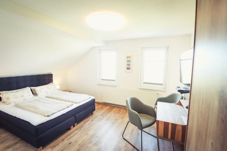 Hotel Sch�ne Aussicht