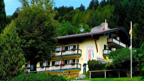 Hostal Berghaus - Der Westerhof Hotel