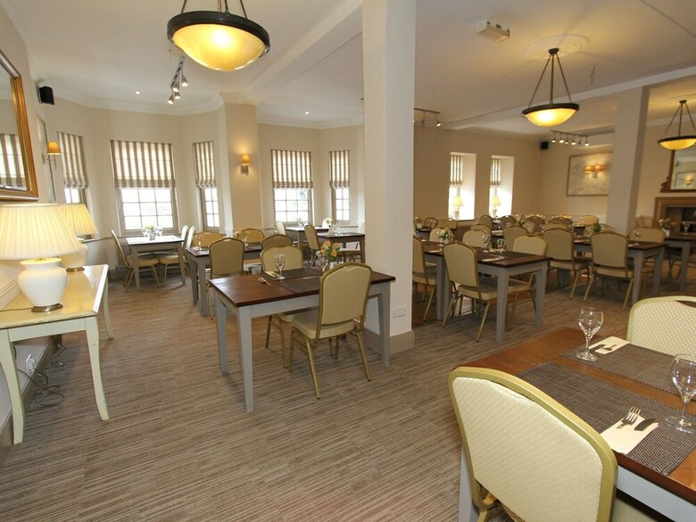 Nanhoron Arms Hotel
