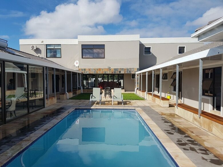 Hotel Avalon Lodge